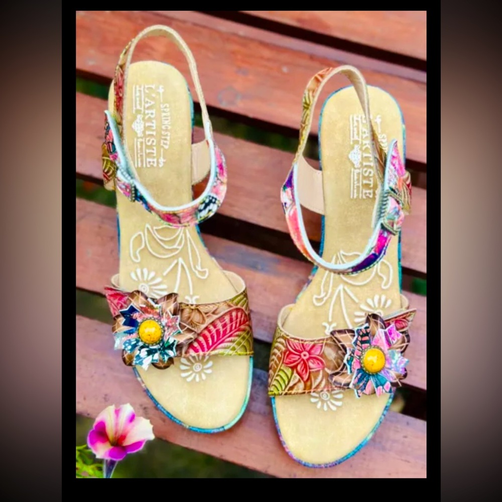 NWOB L’ Artiste Leilanie Sling Back Sandals With Block Heel Art to Wear US 9.5 M